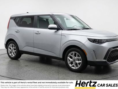 Used 2025 Kia Soul LX w/ LX Technology Package