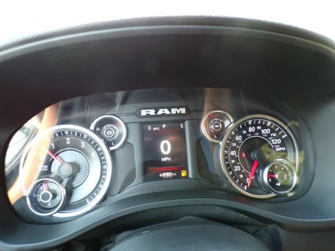 Used 2020 RAM 1500 Big Horn AWD/4WD image 24
