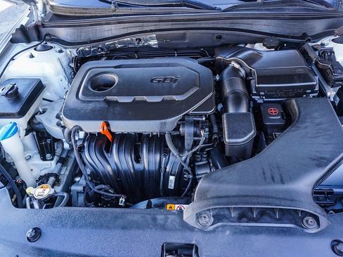 Used 2016 Kia Optima EX w/ Premium Package image 26