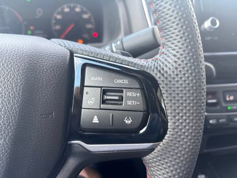 Certified 2026 Honda Ridgeline Black Edition image 17