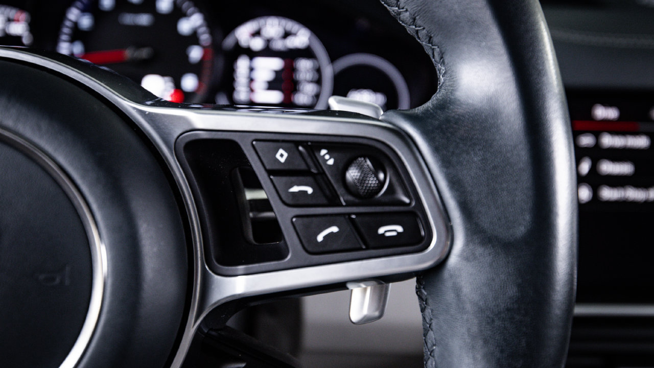 Certified 2022 Porsche Cayenne Coupe AWD/4WD image 16