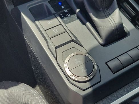 Used 2024 Toyota Tacoma SR5 w/ SR5 Upgrade Package RWD image 27