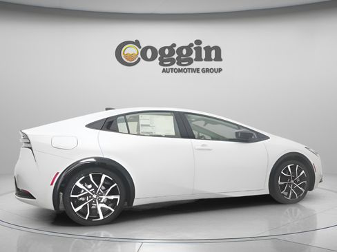 New 2026 Toyota Prius Plug-In Hybrid image 20