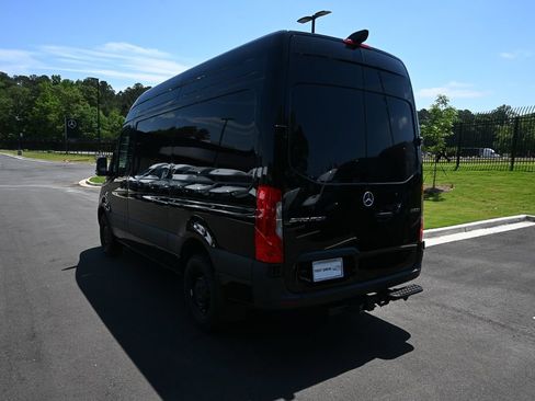 Used 2026 Mercedes-Benz Sprinter 2500 image 4