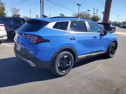 New 2026 Kia Sportage EX image 4