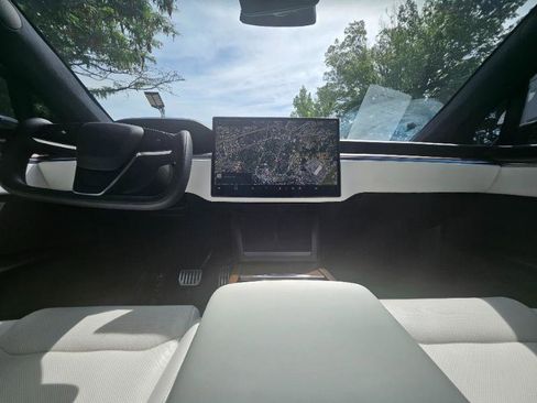 Used 2022 Tesla Model X AWD/4WD image 38