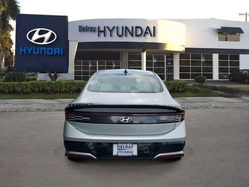 Certified 2025 Hyundai Sonata SEL FWD image 5