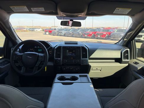 Used 2017 Ford F150 XLT image 22