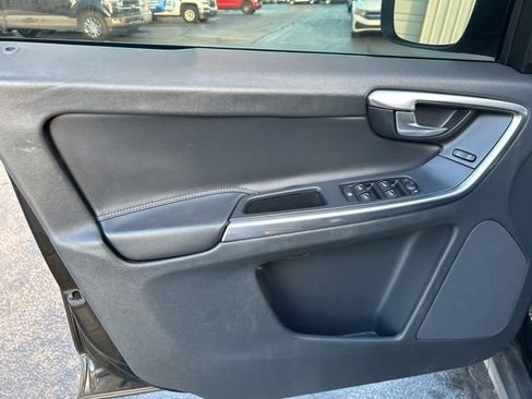 Used 2010 Volvo XC60 T6 image 29