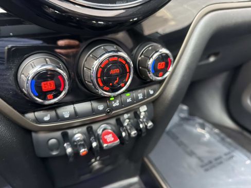 Used 2022 MINI Cooper Countryman S w/ Premium Package image 20