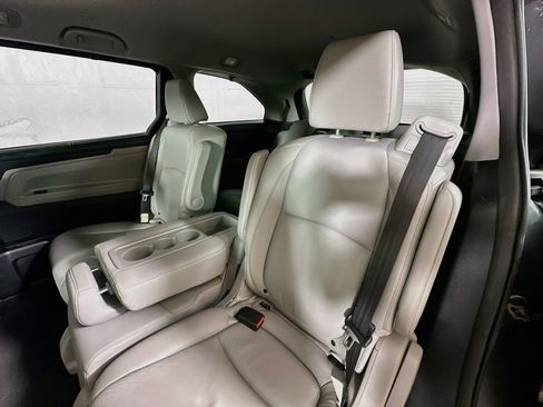 Used 2018 Honda Odyssey EX-L image 20