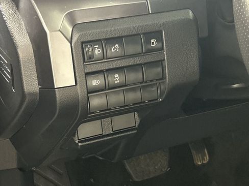 Used 2025 Toyota 4Runner SR5 image 12