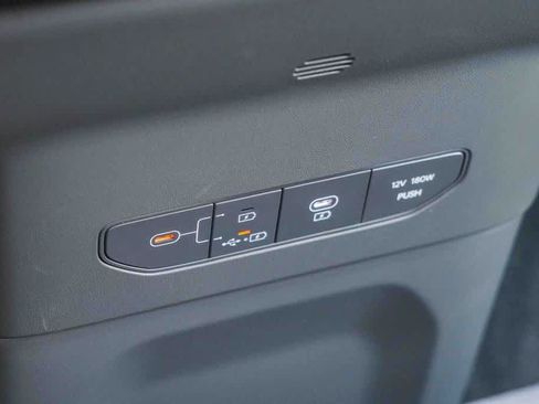 Certified 2024 Kia EV9 Wind AWD/4WD image 21
