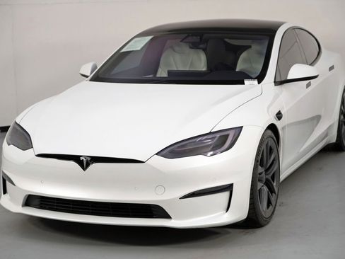 Used 2021 Tesla Model S Plaid image 53