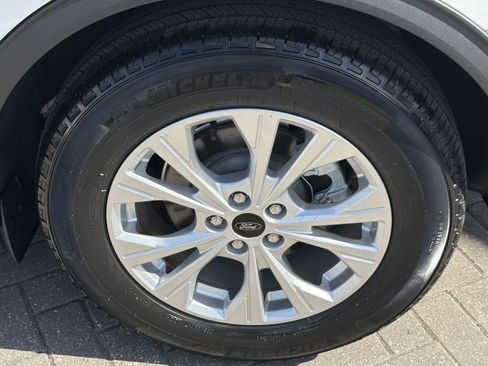 Used 2023 Ford Escape Active image 32