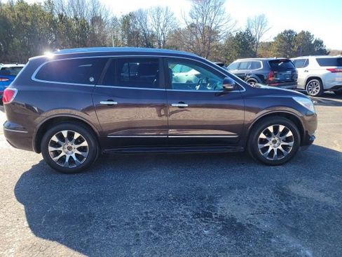 Used 2017 Buick Enclave Premium w/ Enclave Bronze Edition image 6