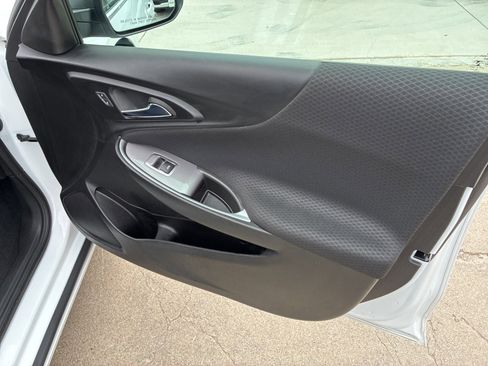 Used 2023 Chevrolet Malibu LS image 24