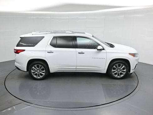 Used 2018 Chevrolet Traverse Premier w/ Driver Confidence II Package FWD image 39