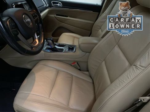 Used 2019 Jeep Grand Cherokee Limited AWD/4WD image 10