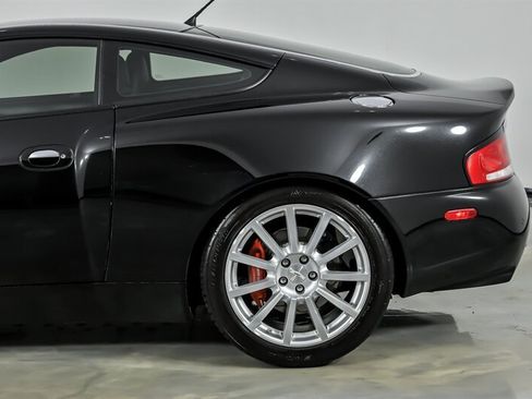 Used 2006 Aston Martin Vanquish S RWD image 9
