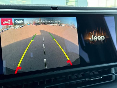 Used 2025 Jeep Wrangler Unlimited Rubicon 392 image 22