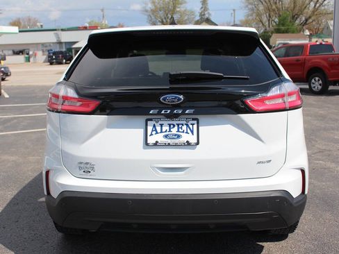 Used 2023 Ford Edge SEL w/ Sport Appearance Package image 6