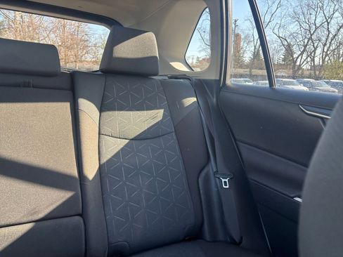 Used 2025 Toyota RAV4 XLE image 36