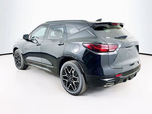 Used 2023 Chevrolet Blazer RS w/ Enhanced Convenience Package image 4