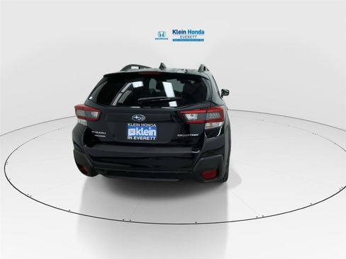 Used 2021 Subaru Crosstrek 2.0i Premium w/ Moonroof Package image 9