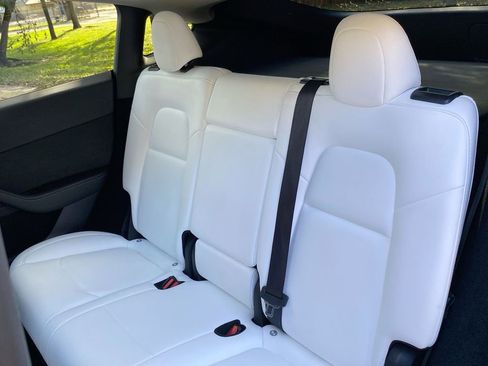 Used 2023 Tesla Model Y Long Range image 36