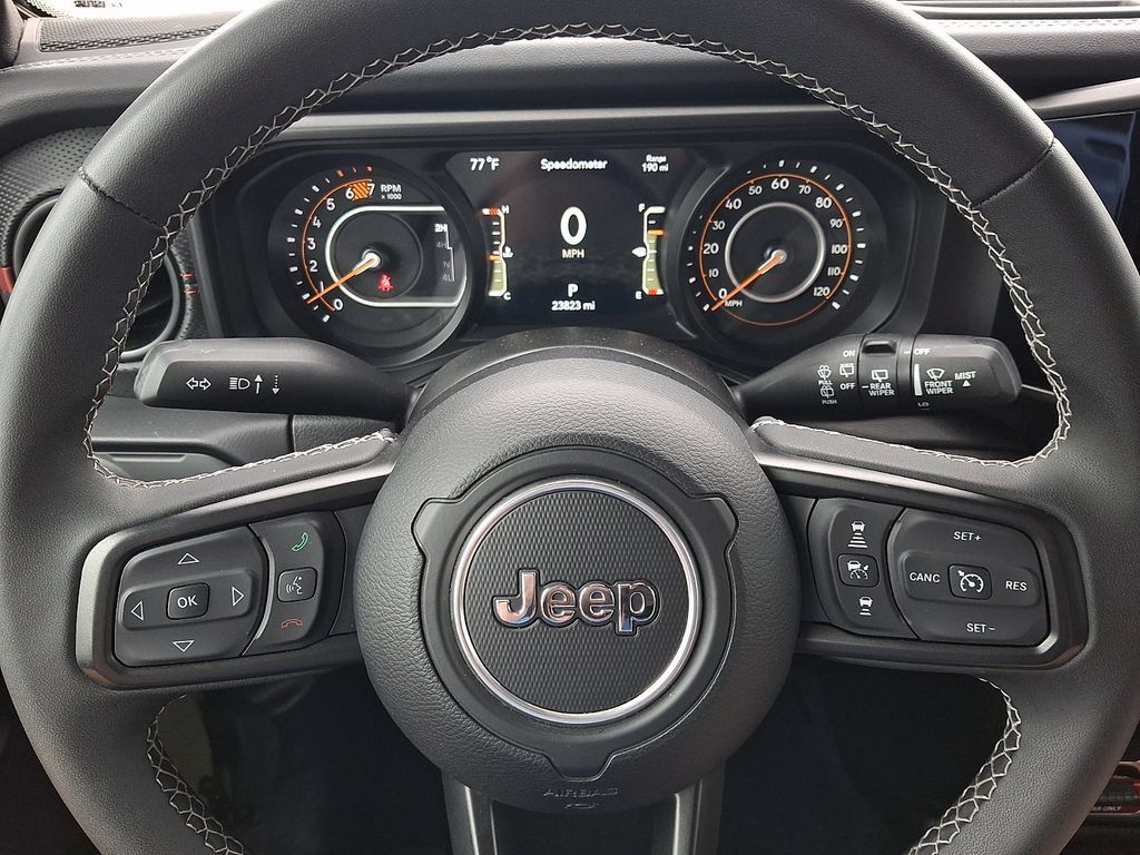 Certified 2025 Jeep Wrangler Unlimited Rubicon AWD/4WD image 20