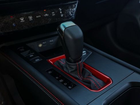 New 2025 Nissan Kicks SR image 29