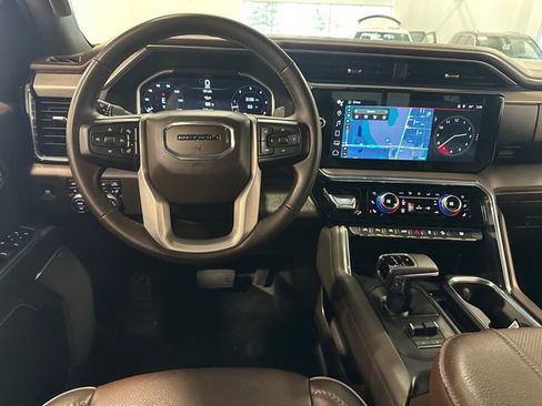 Used 2023 GMC Sierra 1500 Denali w/ Technology Package image 16