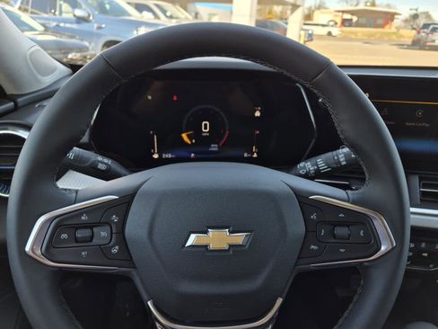 New 2026 Chevrolet Trax LT w/ Sunroof Package image 13