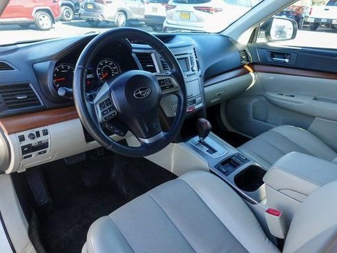Used 2014 Subaru Outback 2.5i Limited w/ Moonroof Package image 12