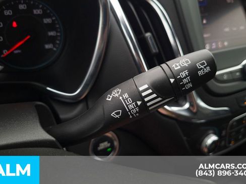 Used 2024 Chevrolet Equinox LT image 32