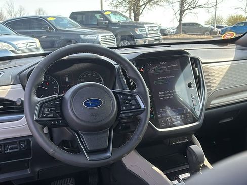 Used 2025 Subaru Forester Limited AWD/4WD image 13