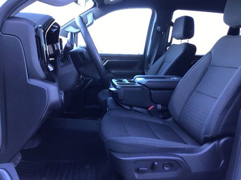 Used 2025 Chevrolet Silverado 2500 LT w/ Convenience Package image 10