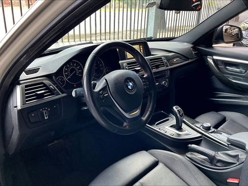 Used 2017 BMW 330i Sedan image 17