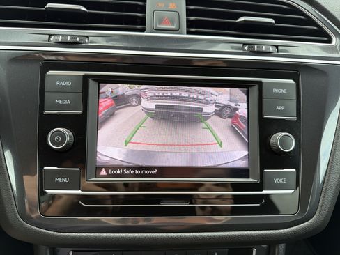 Used 2024 Volkswagen Tiguan S AWD/4WD image 17