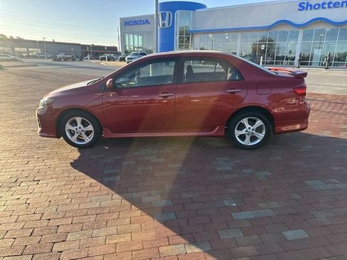 Used 2012 Toyota Corolla S image 3