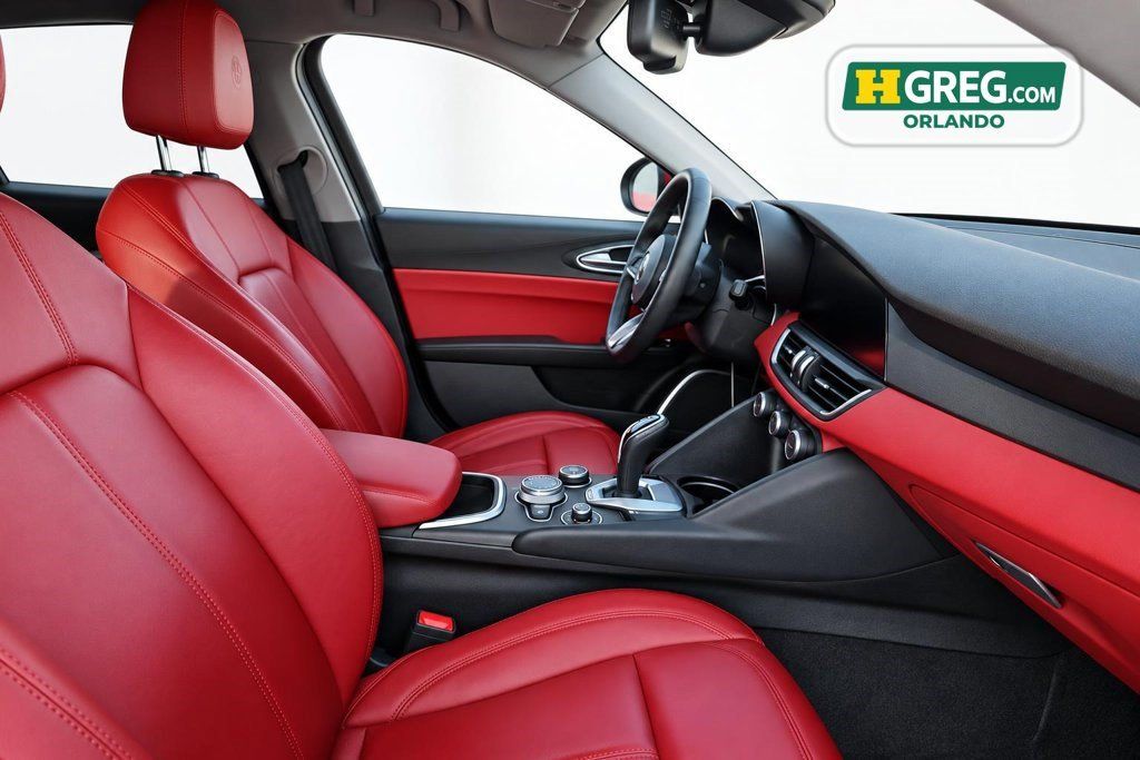 Used 2020 Alfa Romeo Giulia Ti AWD/4WD image 11