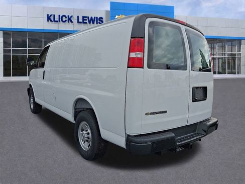 New 2025 Chevrolet Express 3500 w/ Driver Convenience Package RWD image 3