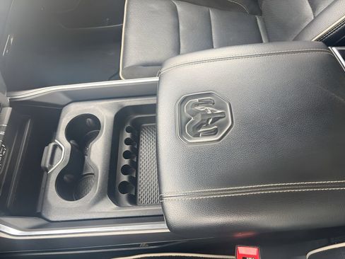 Used 2024 RAM 1500 Laramie image 24