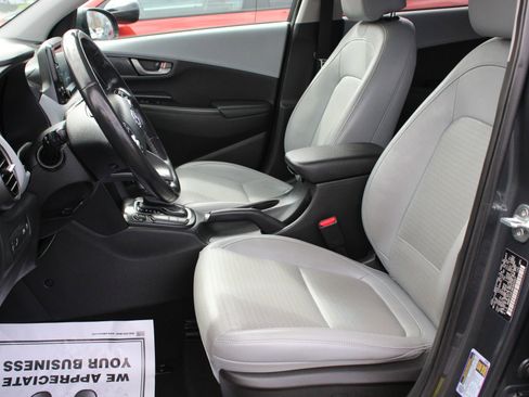 Used 2021 Hyundai Kona Limited image 17