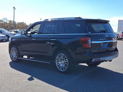 Certified 2024 Ford Expedition Platinum image 4