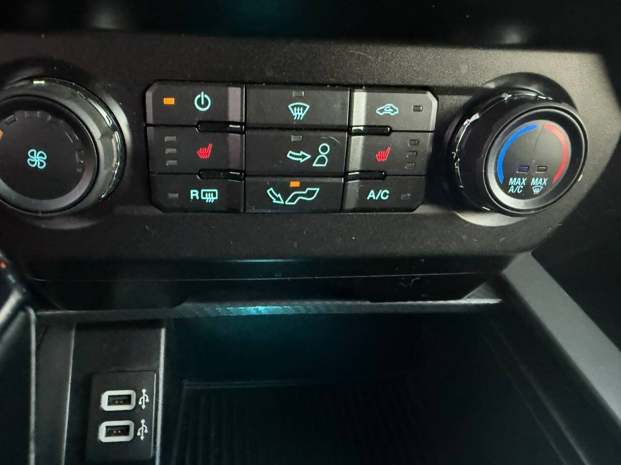 Used 2020 Ford F150 XLT w/ Equipment Group 302A Luxury AWD/4WD image 22