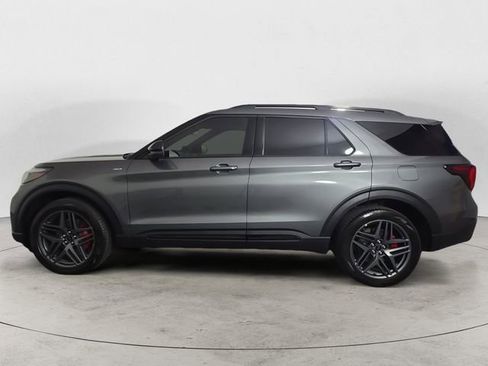 Certified 2025 Ford Explorer ST-Line w/ Premium Package AWD/4WD image 2