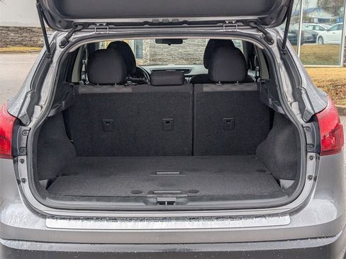 Used 2019 Nissan Rogue Sport SV w/ Technology Package image 12