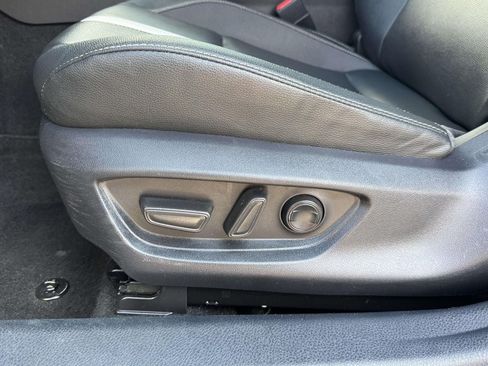 Used 2025 Toyota Camry SE FWD image 20
